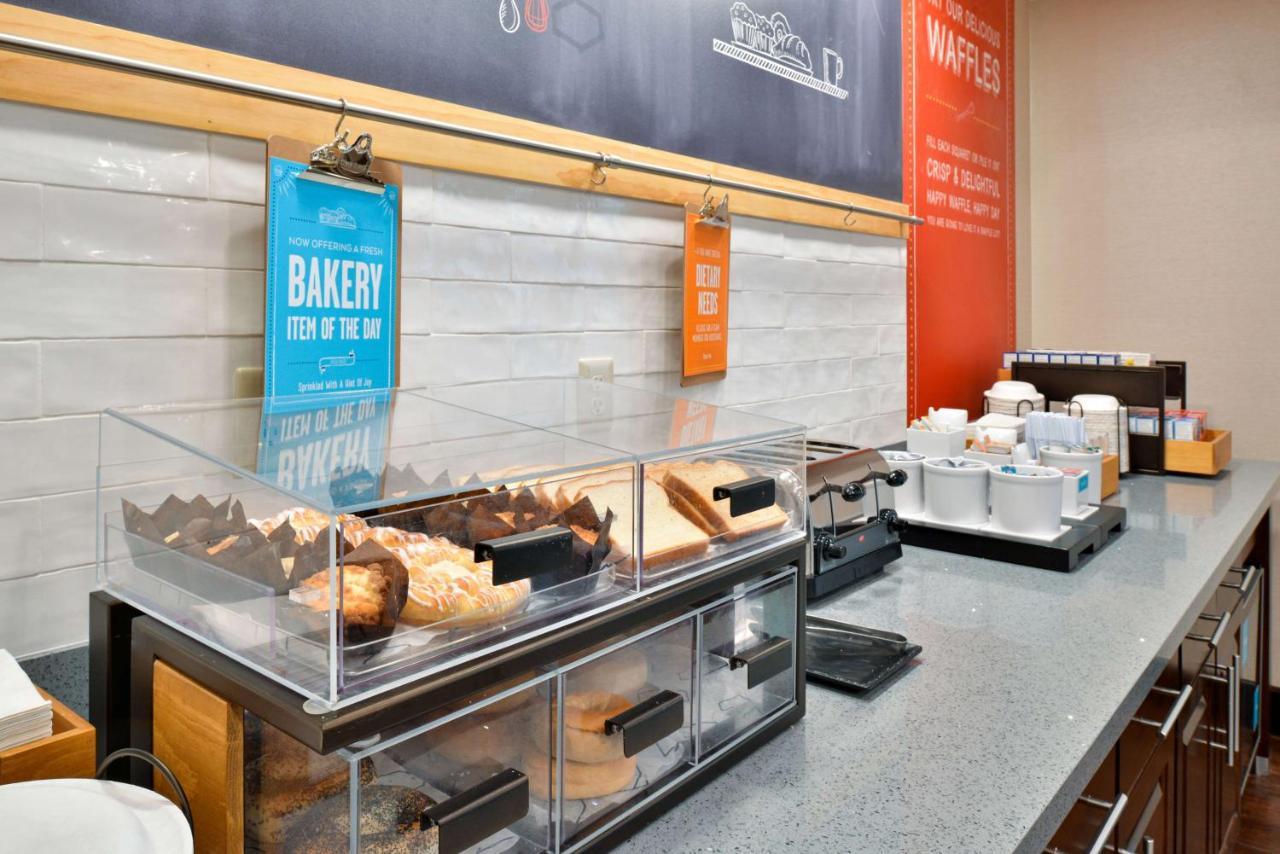 Hampton Inn And Suites Hutto Ngoại thất bức ảnh